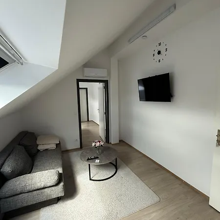 Melo Apartman
